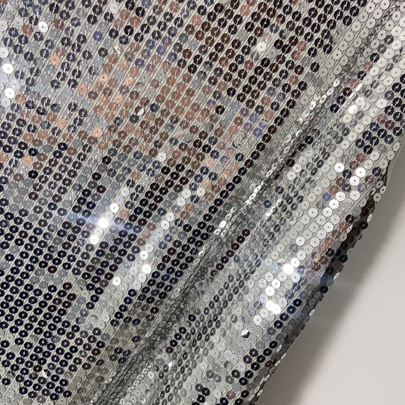 WOW ✨ WOMENS PLUS 4X GLITTER SEQUINS SILVER TANK TOP GLITZ CONCERT SWIFTIE EUC - Picture 2 of 12